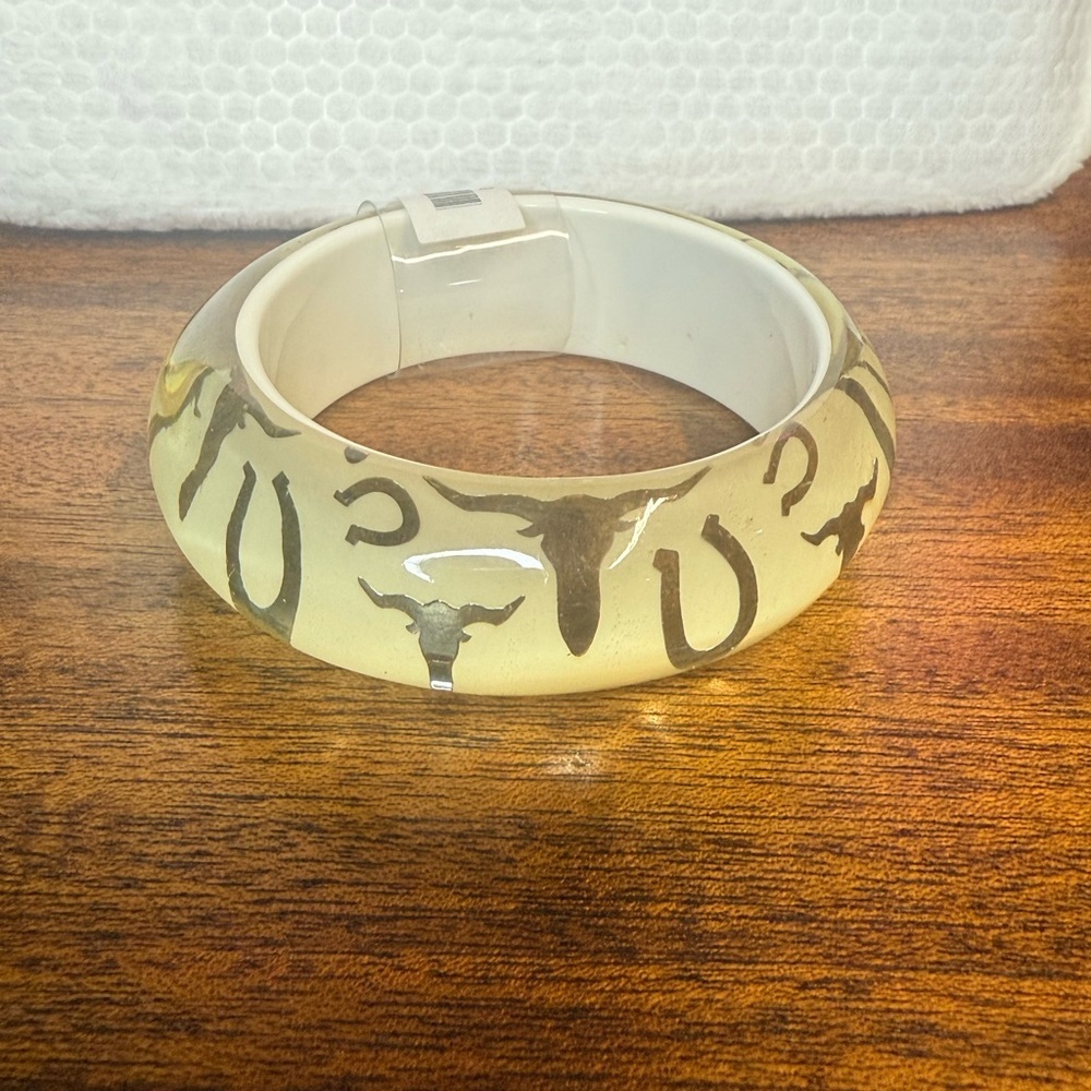 Western Themed Bangle Bracelet NWT